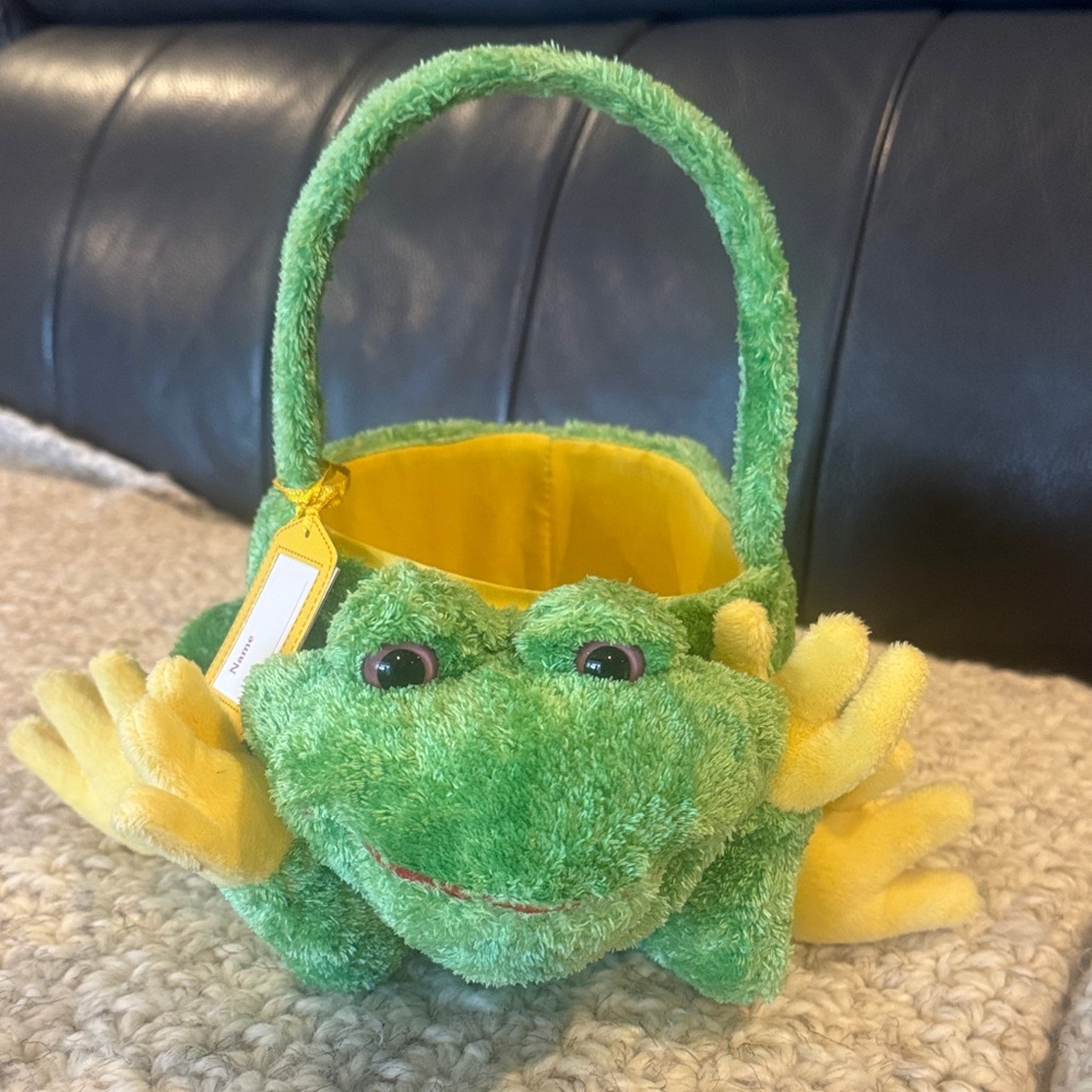 Dan Dee collectors choice plush Adorable Green Frog Kids Bag with Yellow Details